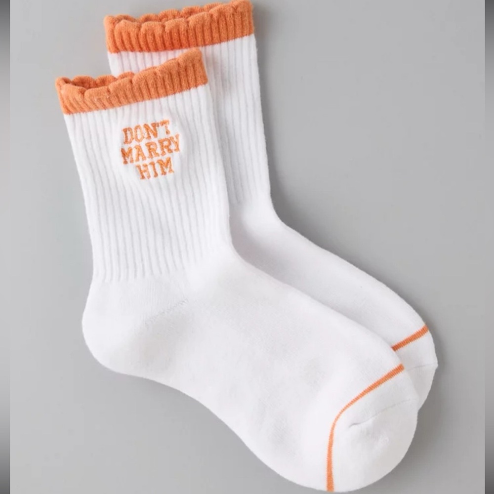 AE x The Summer I Turned Pretty Ruffle Cropped Crew Socks Don’t Marry Him NWT